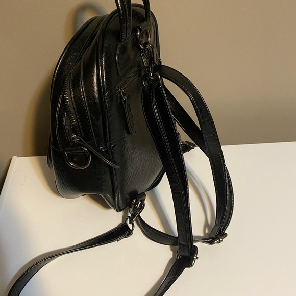 Small backpack and crossbody bag - Picture 2 of 3